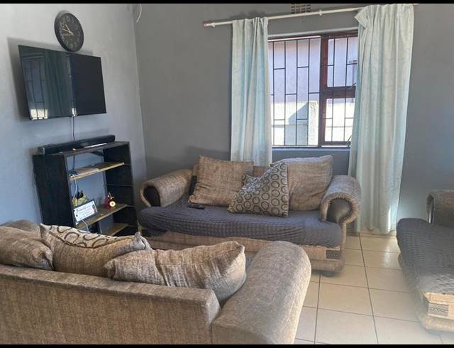 3 BEDROOM HOUSE FOR SALE IN HIGHBURY